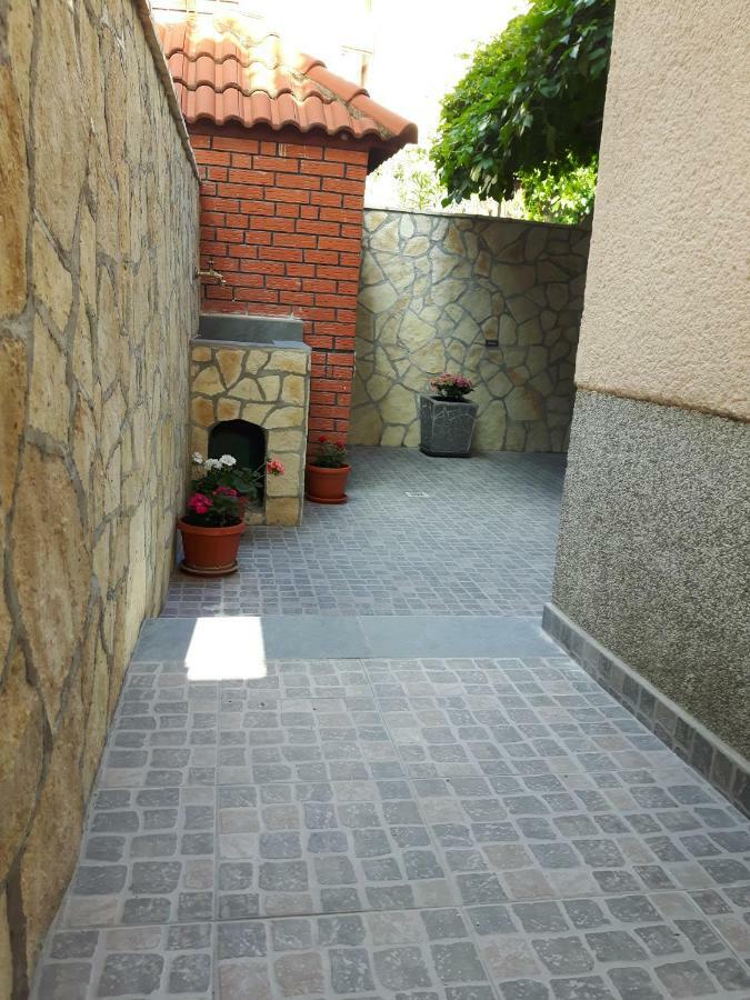 Apartment Stipe Split Exterior photo